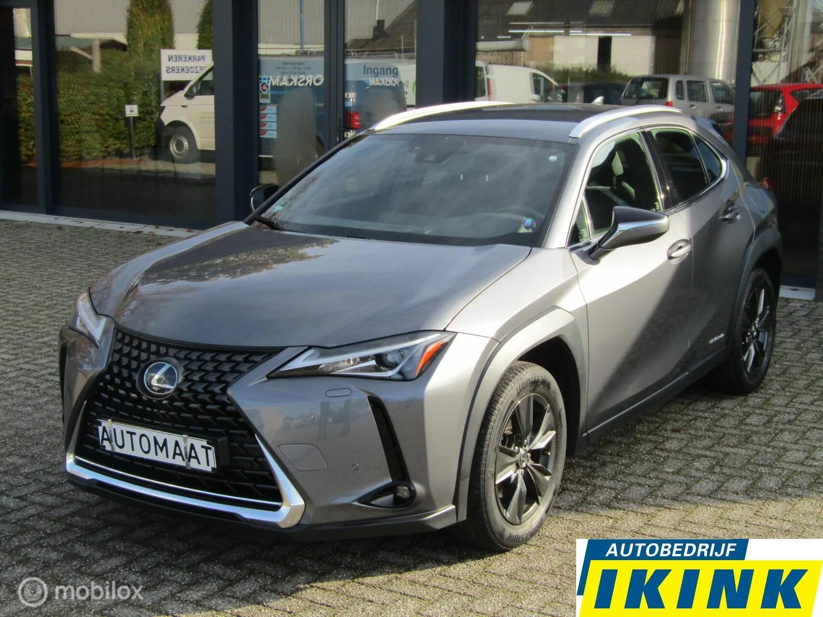 Lexus UX (2019) — foto 1