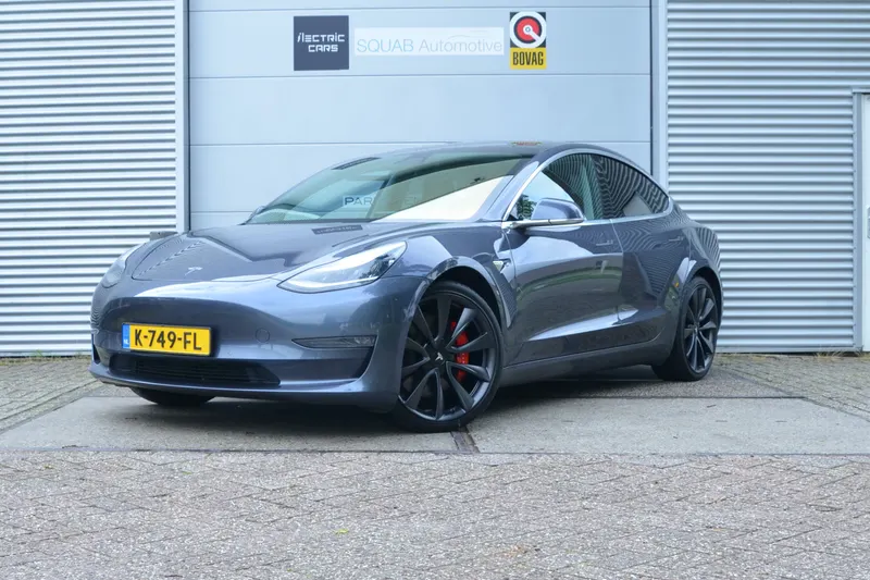Tesla Model 3 (2020)