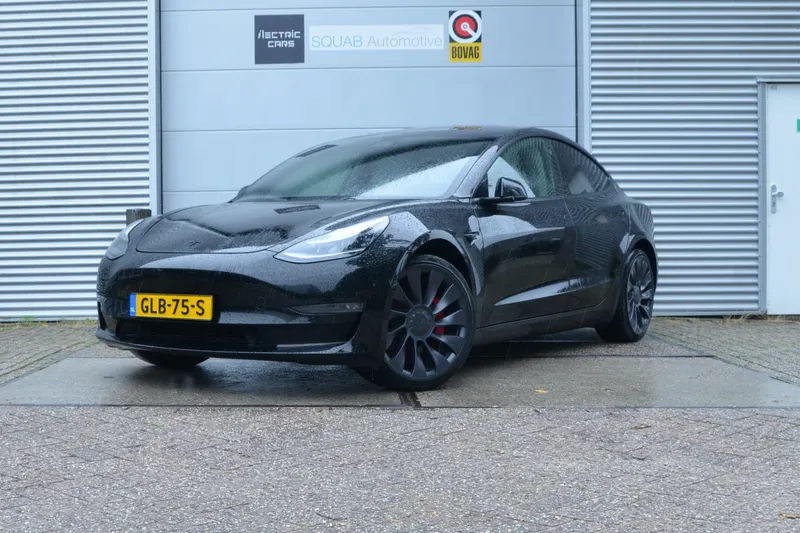Tesla Model 3 (2021)