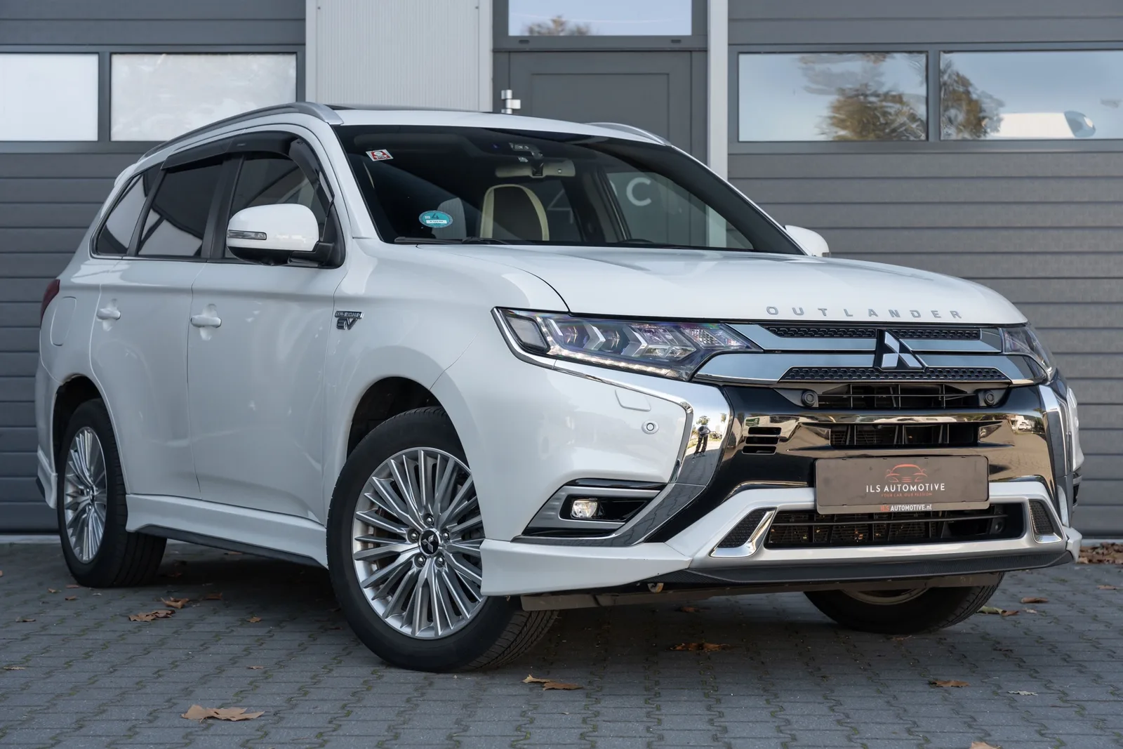 Mitsubishi Outlander (2019) — foto 1