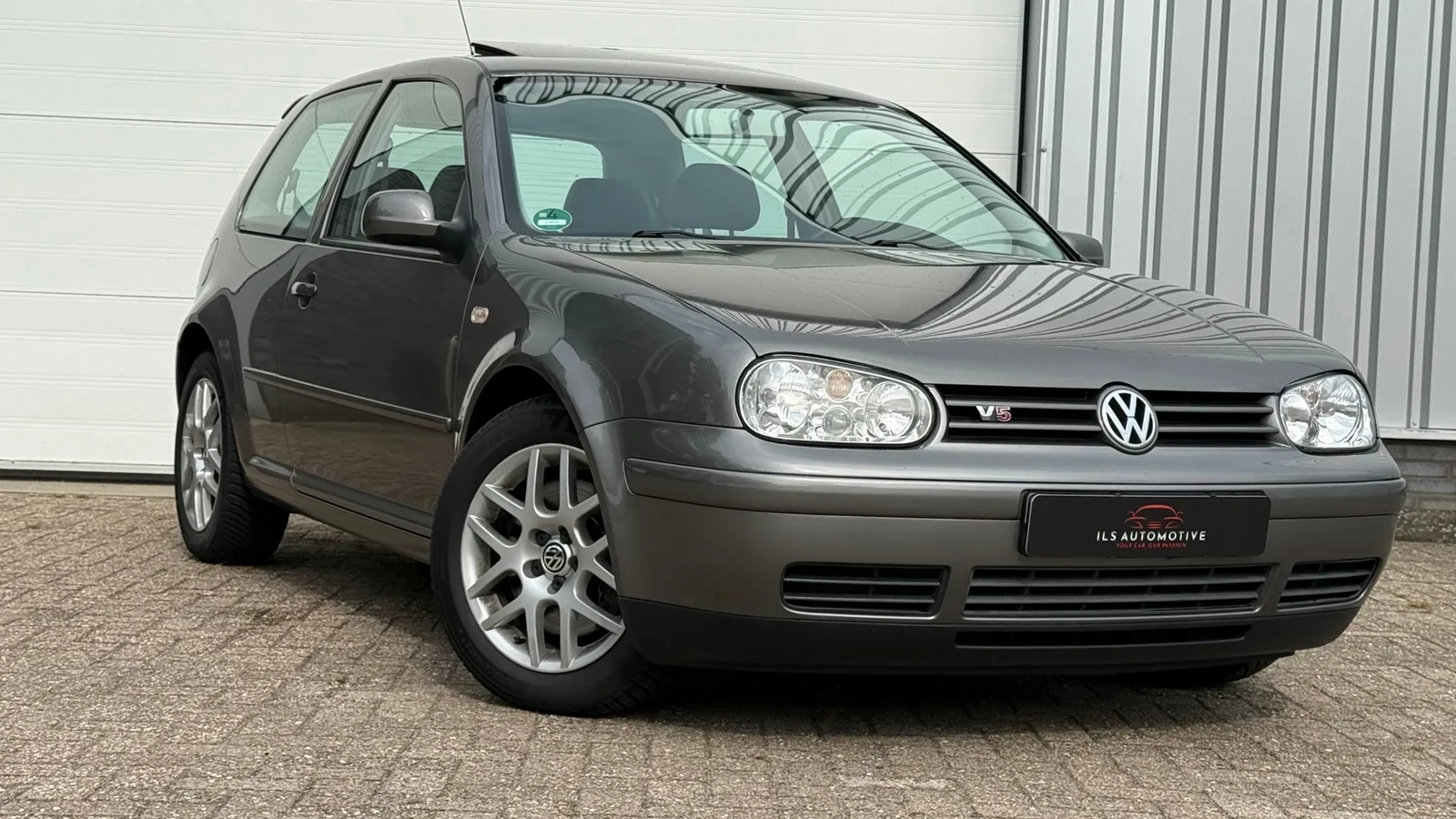 Volkswagen Golf (2001) — foto 1