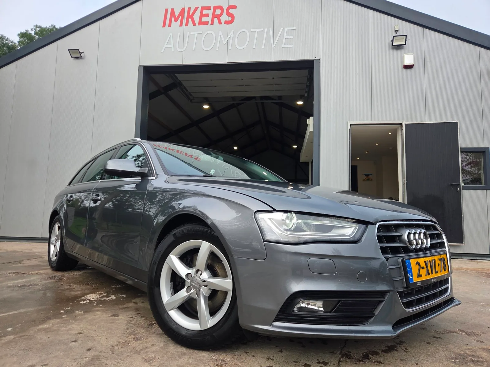 Audi A4 (2014) — foto 1