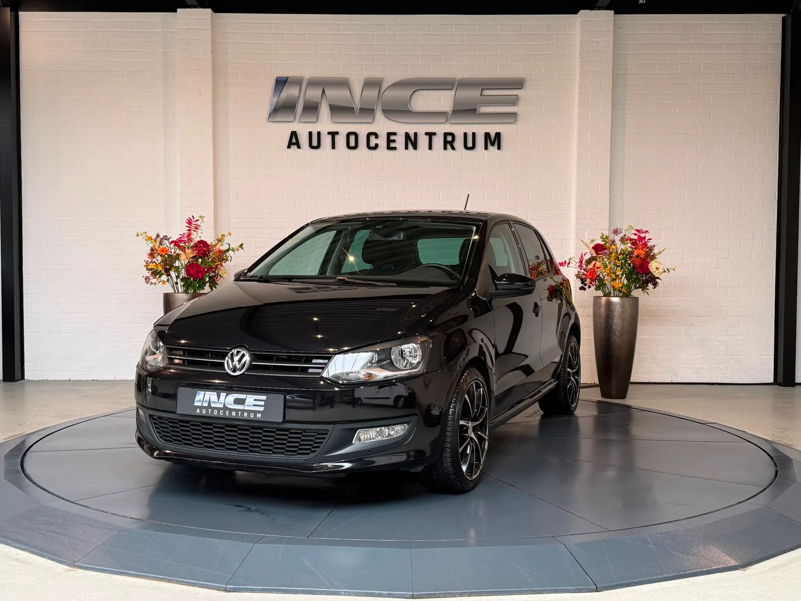 Volkswagen Polo (2011) — foto 1