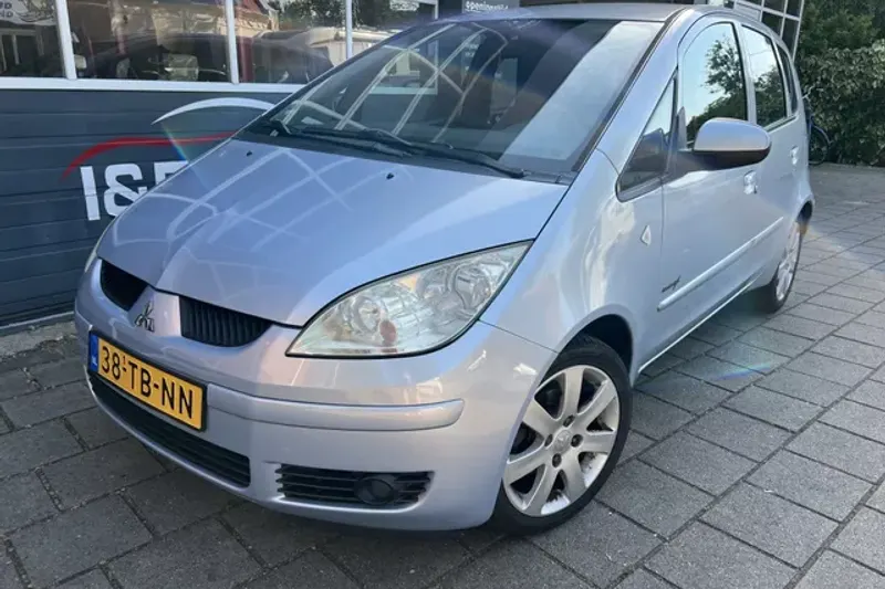Mitsubishi Colt (2006)