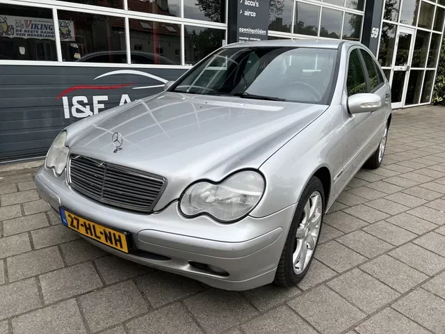 Mercedes-Benz C-Klasse (2001) — foto 1