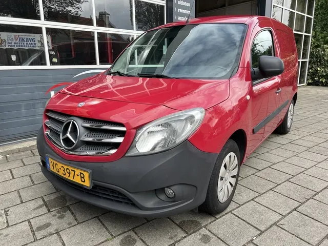 Mercedes-Benz Citan (2013) — foto 1