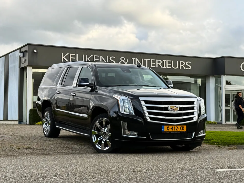 Cadillac Escalade (2015) — foto 1