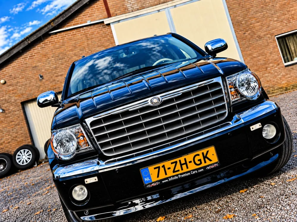 Chrysler Aspen (2008) — foto 1