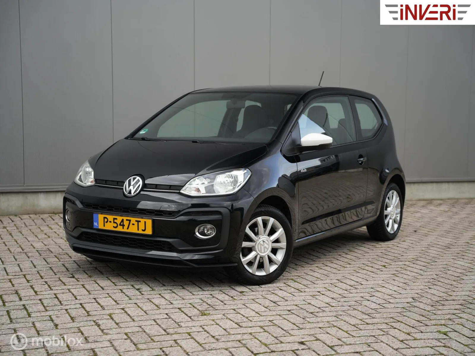 Volkswagen Up! (2016) — foto 1