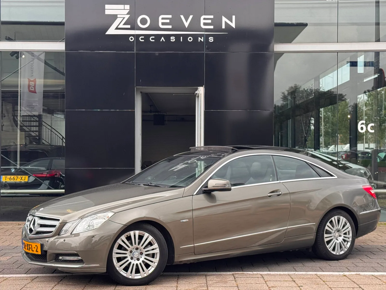 Mercedes-Benz E-Klasse (2012) — foto 1