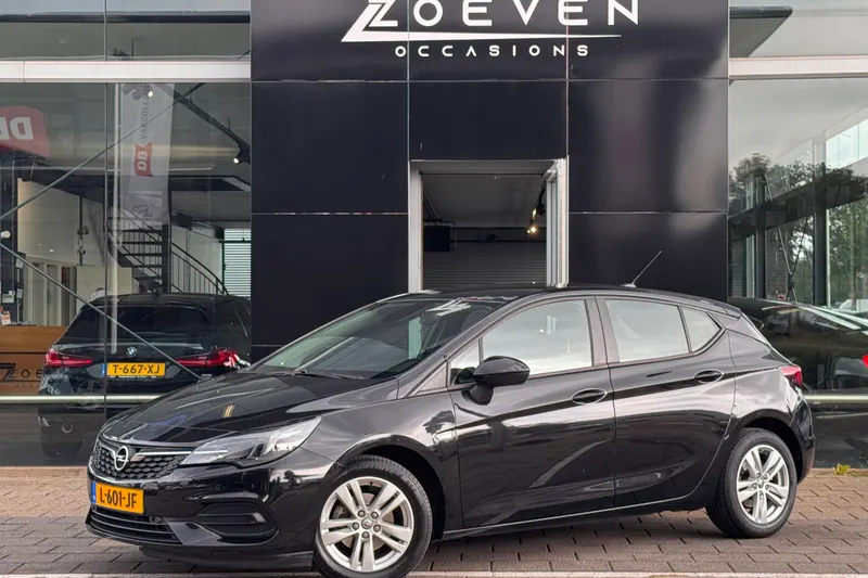Opel Astra (2021)