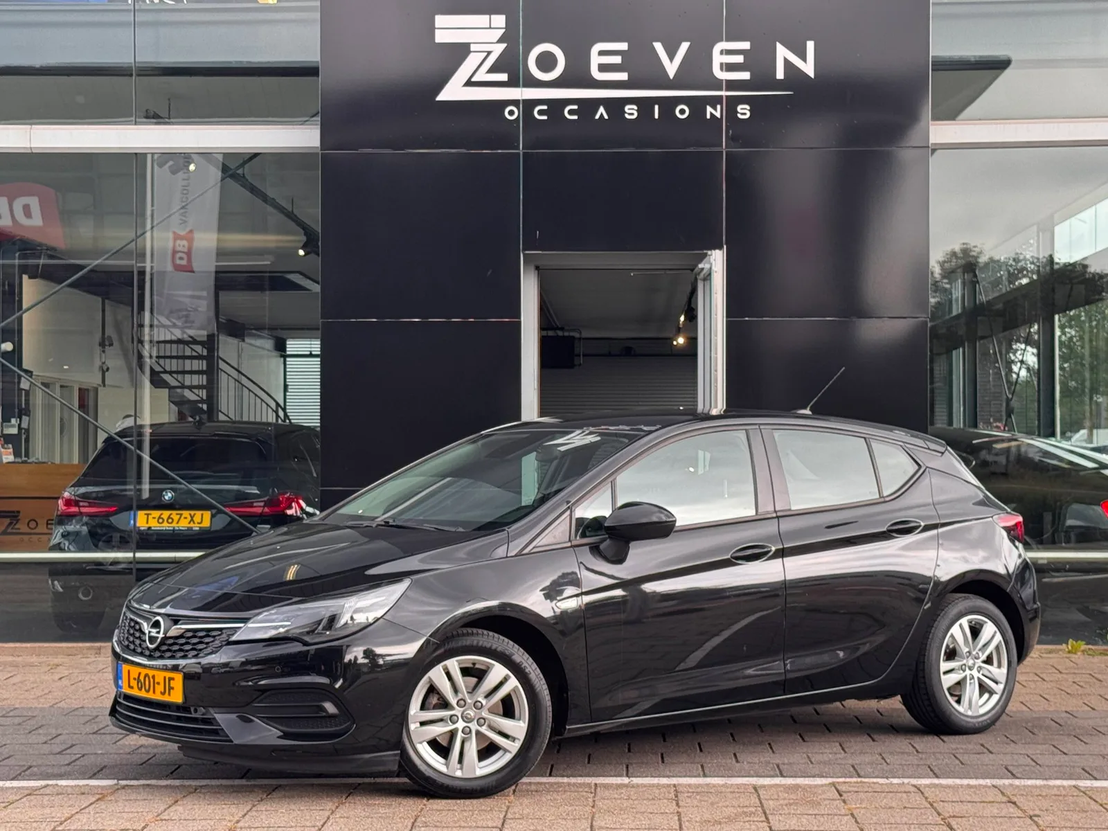 Opel Astra (2021) — foto 1