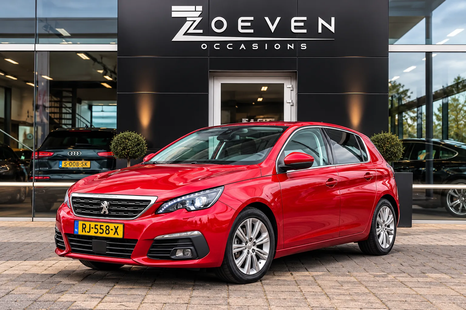 Peugeot 308 (2017) — foto 1