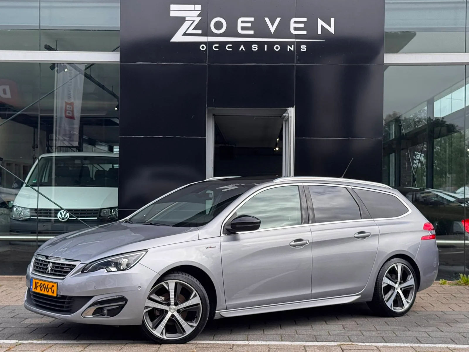 Peugeot 308 (2016) — foto 1
