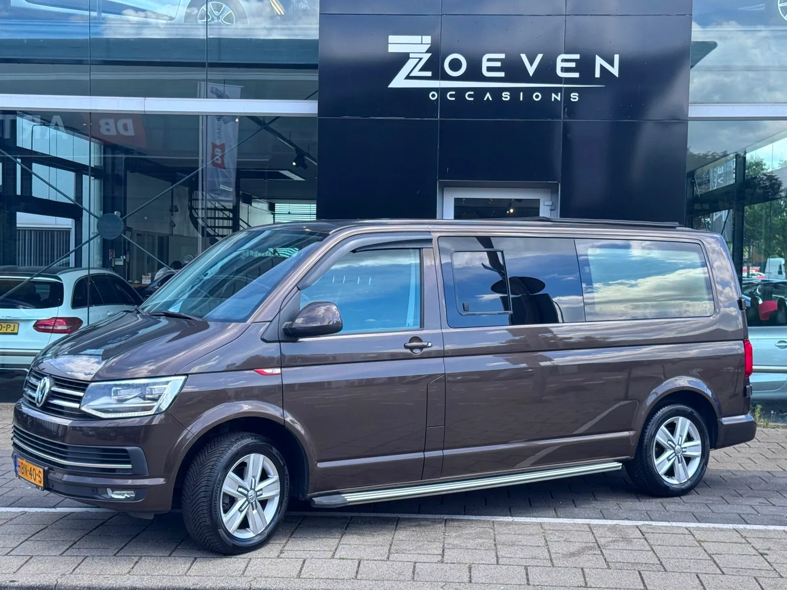 Volkswagen Transporter (2017) — foto 1