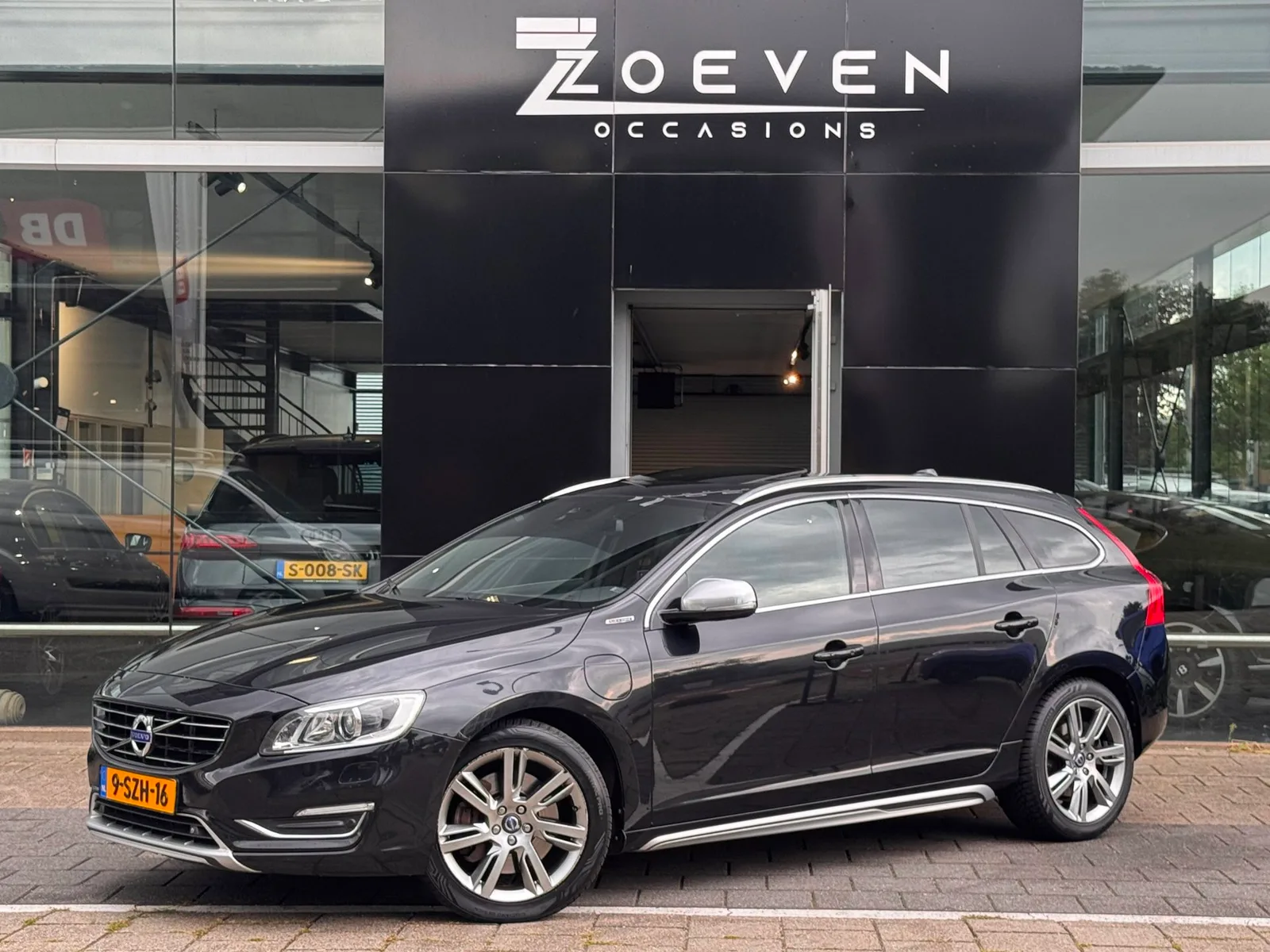 Volvo V60 (2013) — foto 1