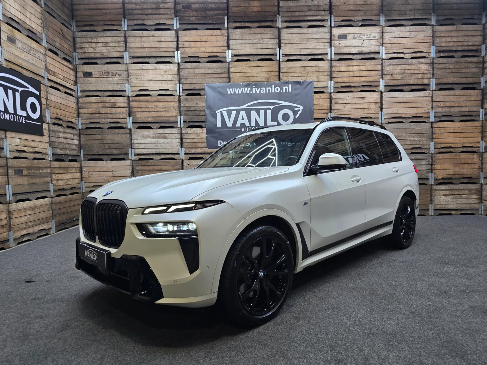 BMW X7 (2025) — foto 1