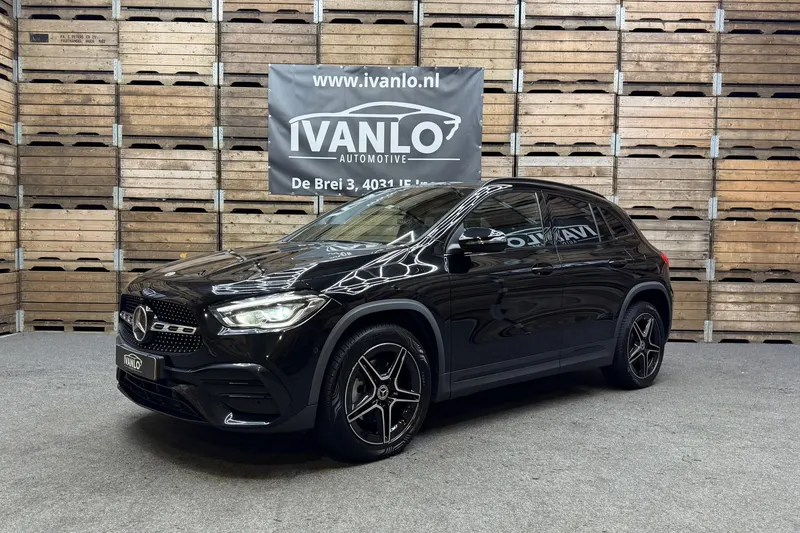 Mercedes-Benz GLA (2022)