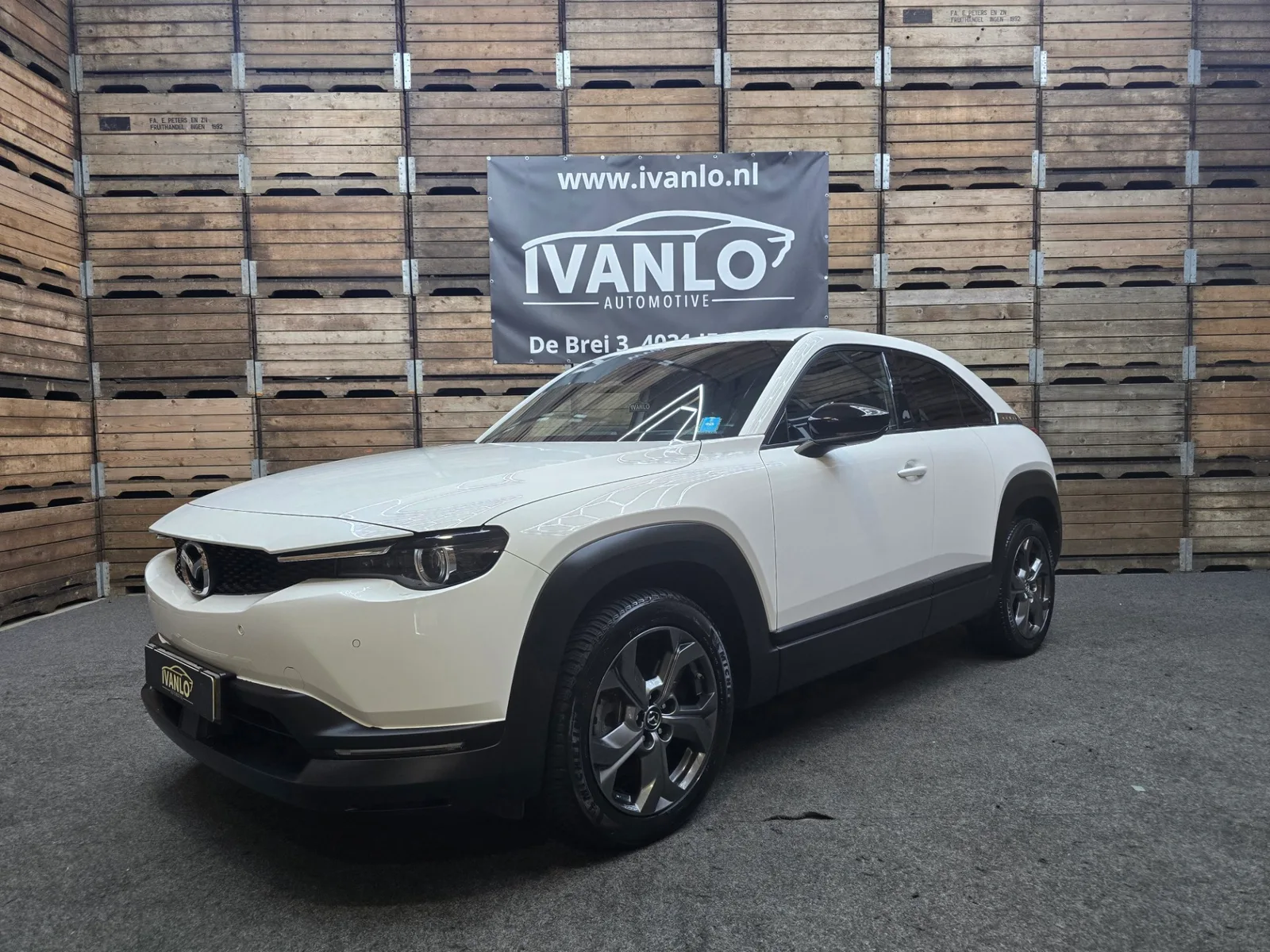 Mazda MX-30 (2020) — foto 1