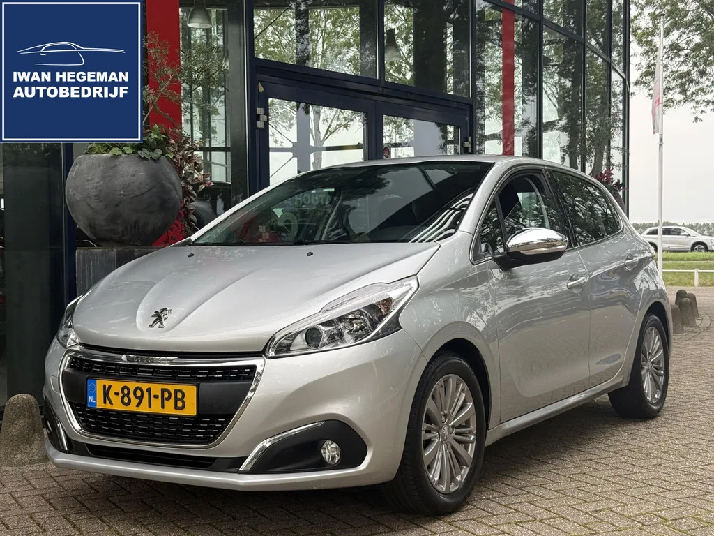 Peugeot 208 (2018) — foto 1