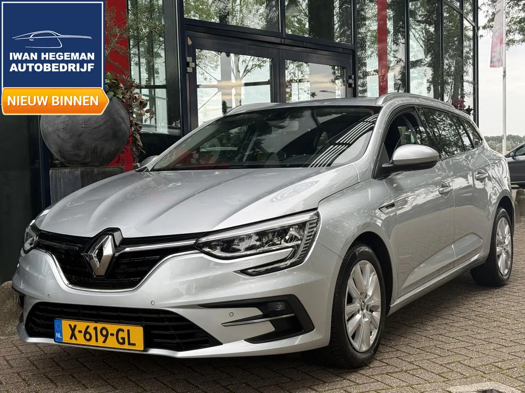 Renault Mégane (2023) — foto 1