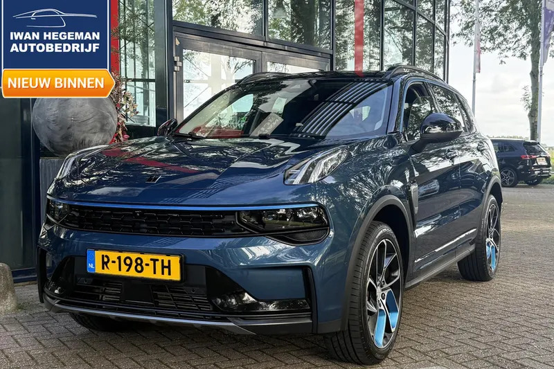 Lynk & Co 01 (2023)