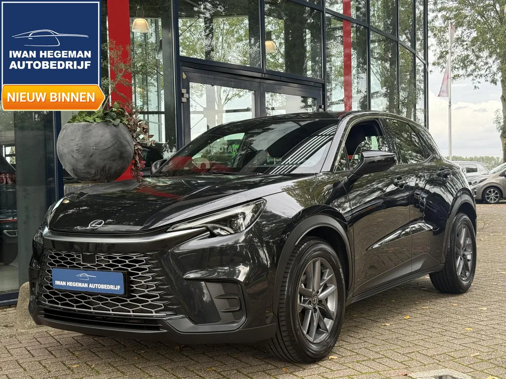 Lexus LBX (2026) — foto 1