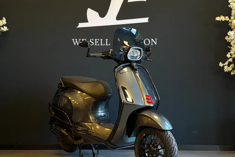 Vespa Sprint (2022)
