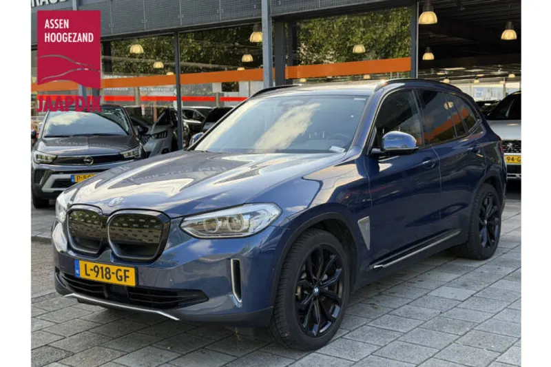 BMW iX3 (2021)