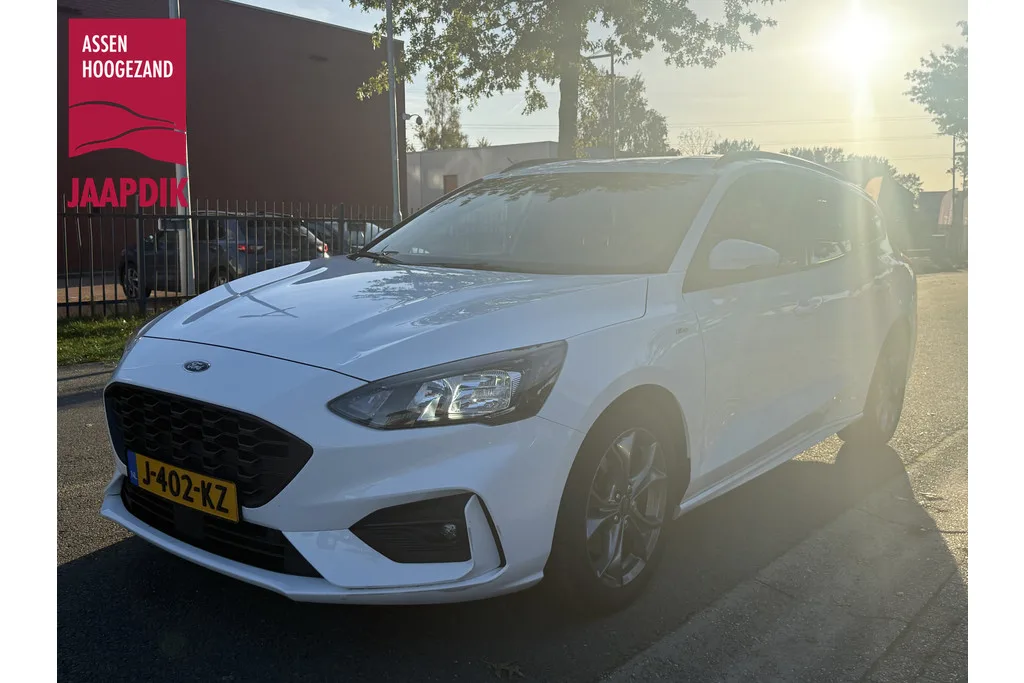 Ford Focus (2020) — foto 1