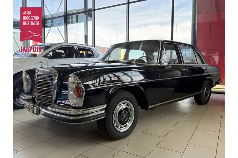Mercedes-Benz 280 (1972)