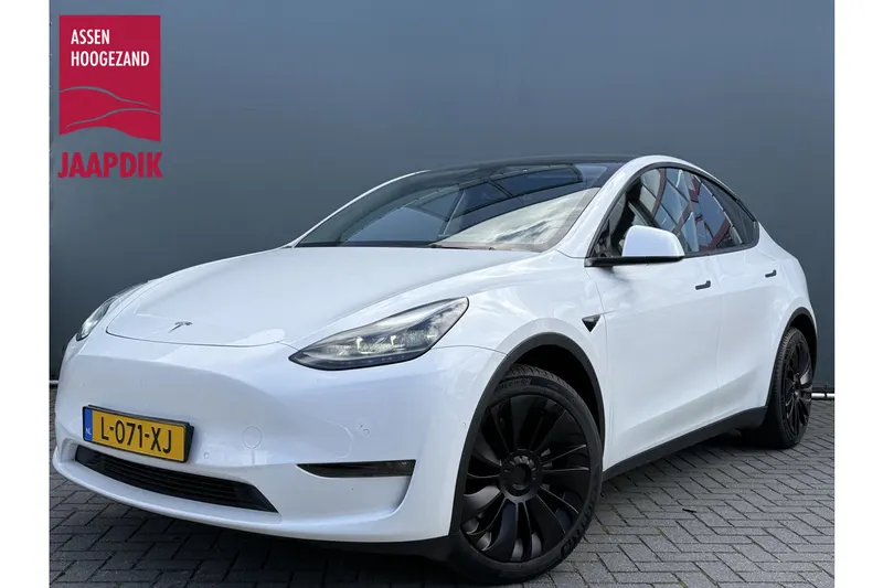 Tesla Model Y (2021)