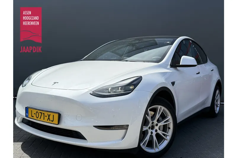 Tesla TeslaModel (2021)