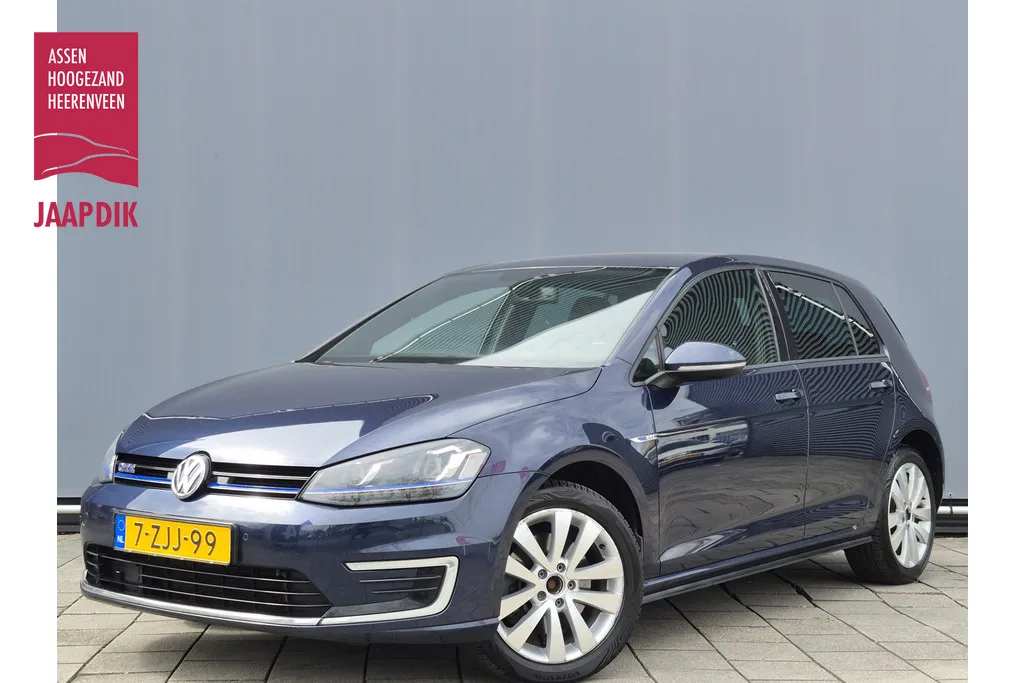 Volkswagen Golf (2015) — foto 1