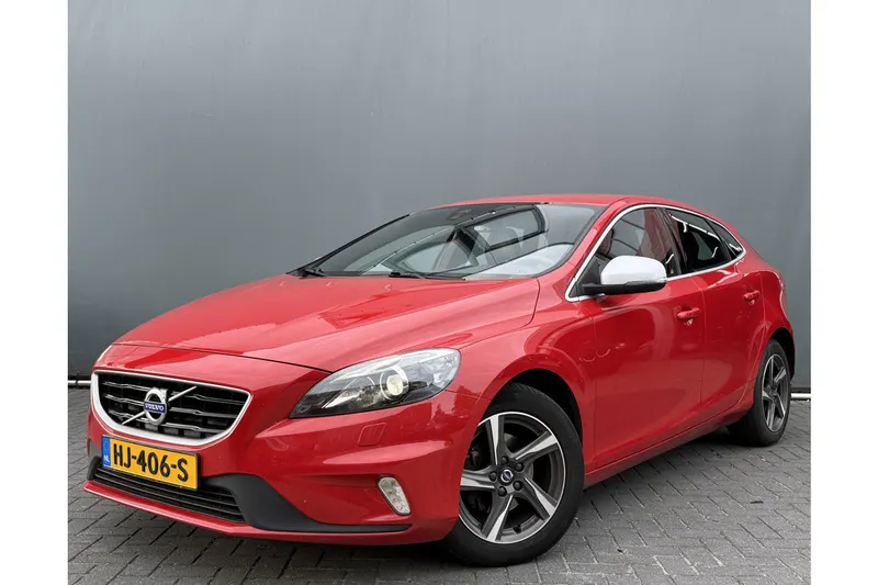 Volvo V40 (2015)