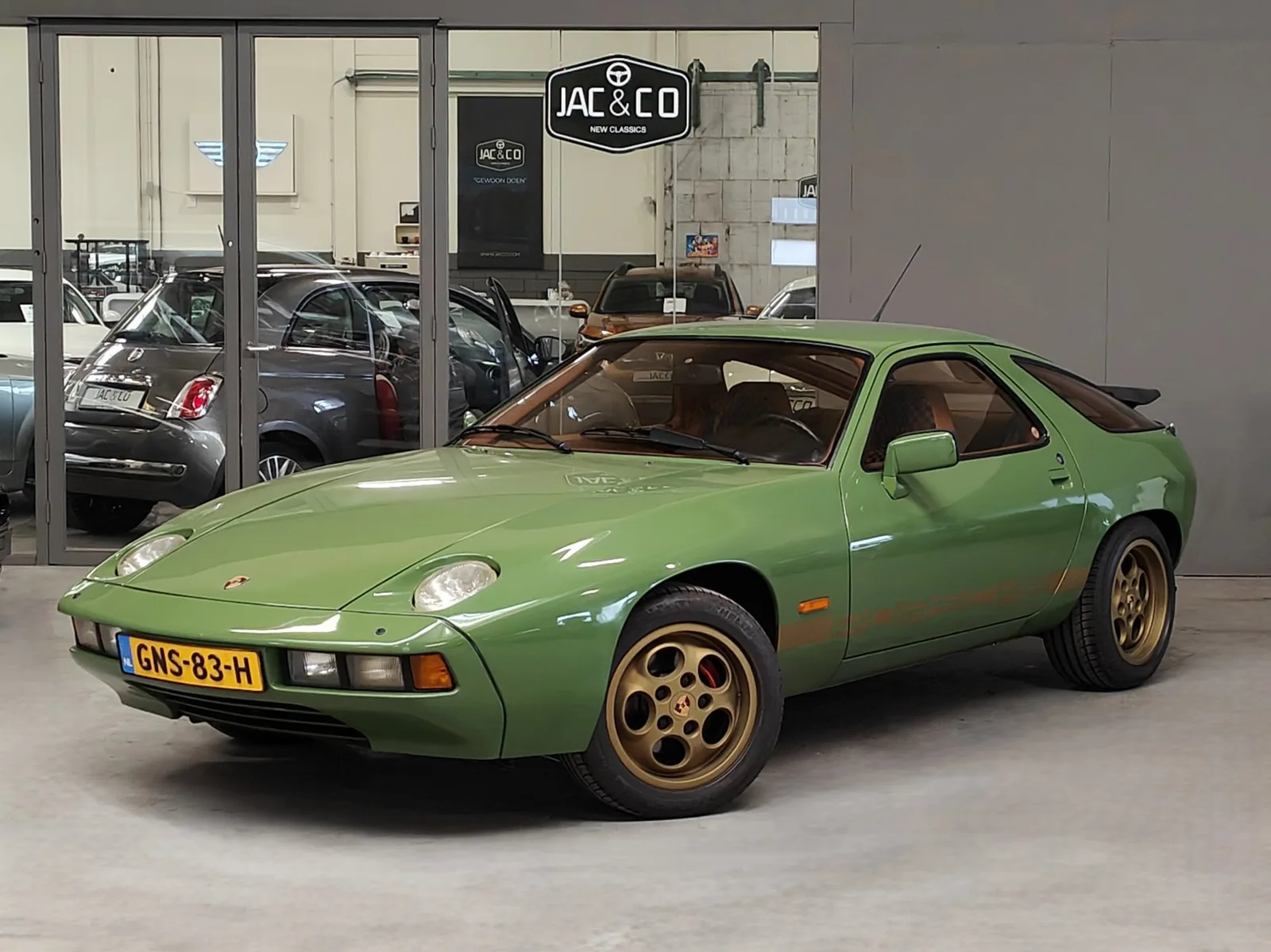 Porsche 928 (1978) — foto 1