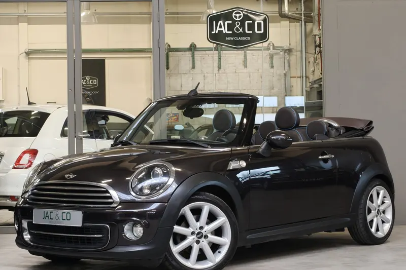 MINI Cabrio (2012)
