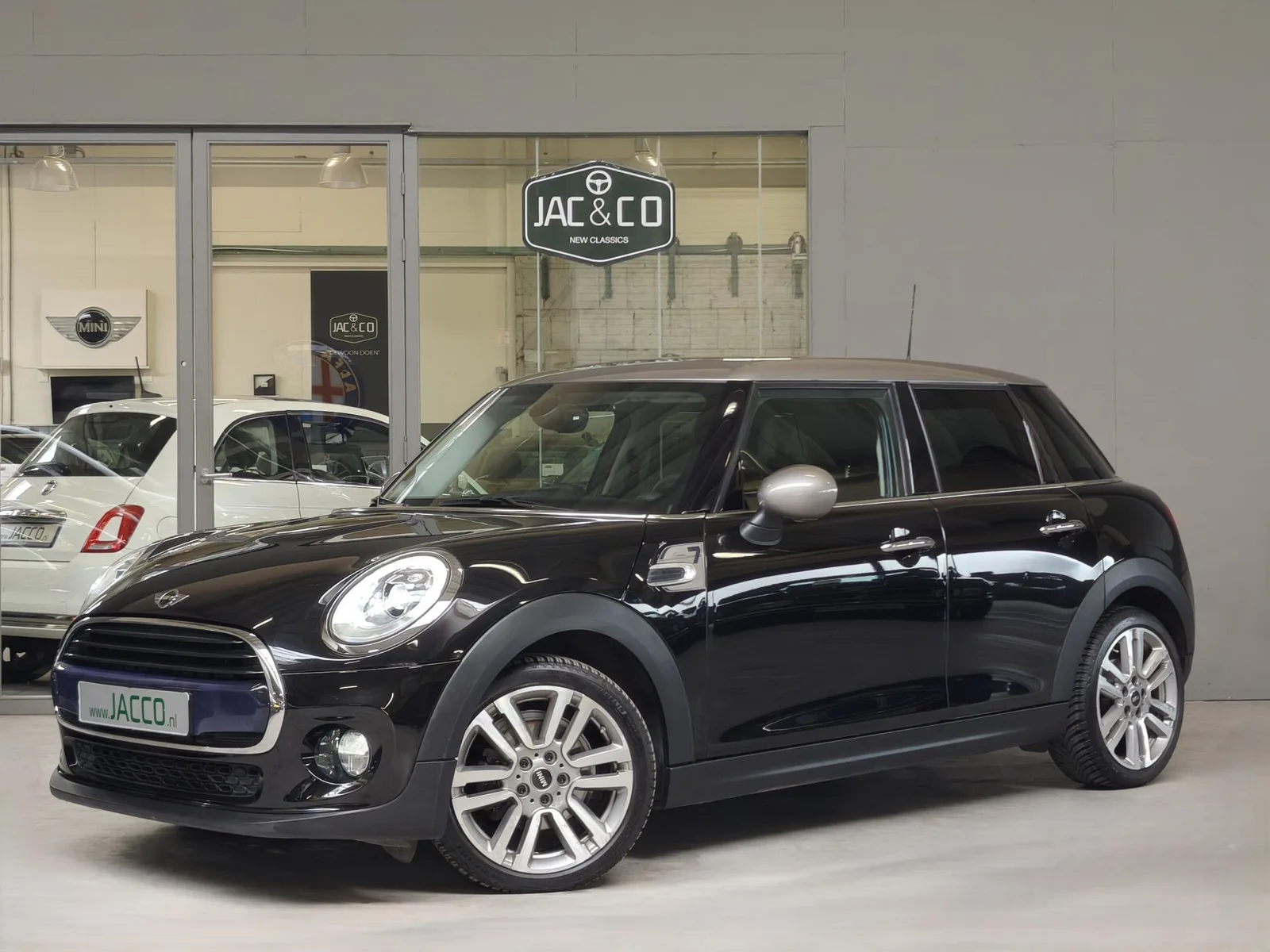 MINI Cooper (2017) — foto 1