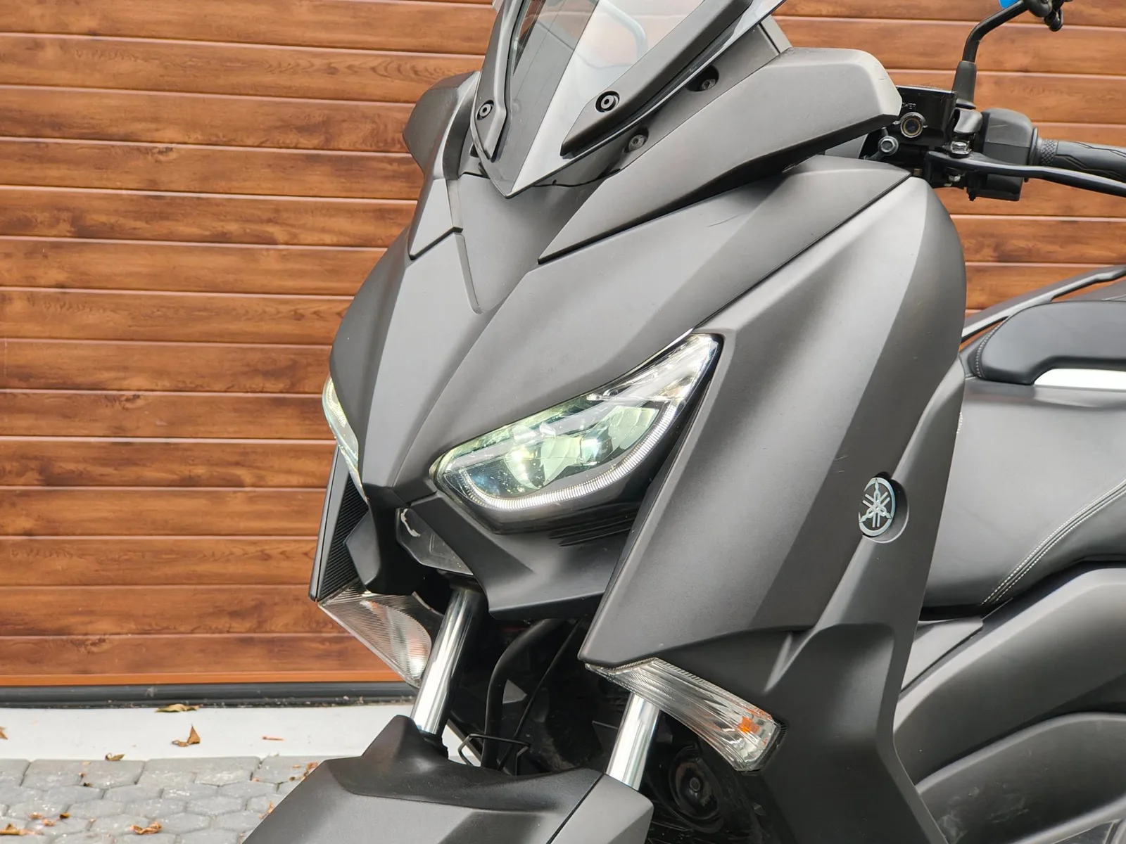 Yamaha XMAX 300 (2019) — foto 1