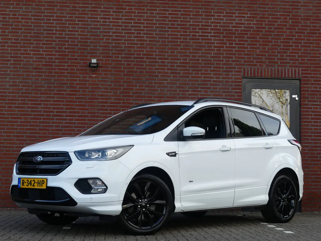 Ford Kuga (2018) — foto 1