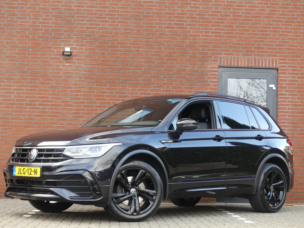 Volkswagen Tiguan (2022) — foto 1