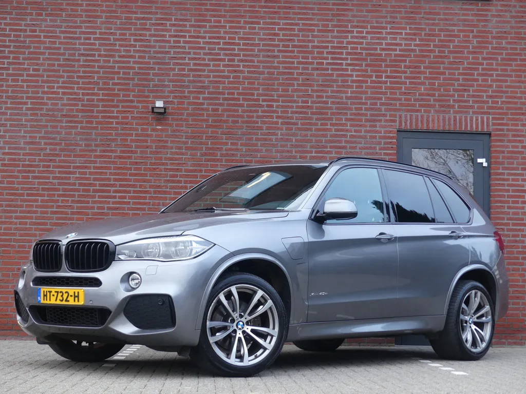 BMW X5 (2015) — foto 1