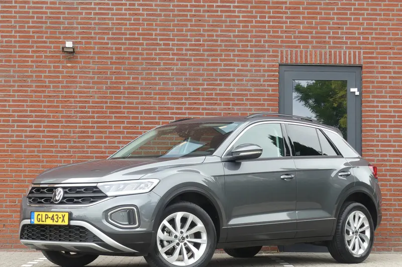 Volkswagen T-Roc (2024)