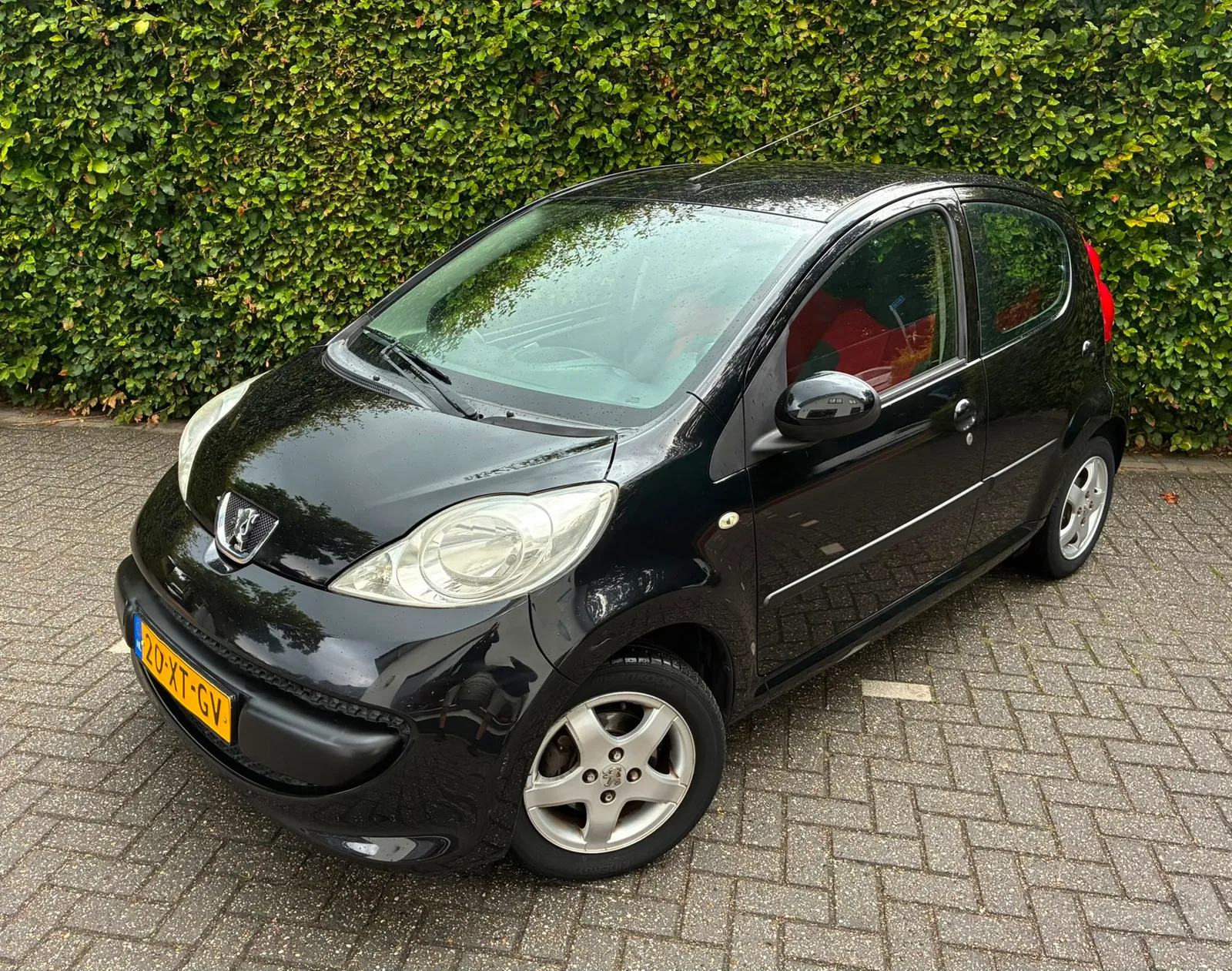 Peugeot 107 (2007) — foto 1