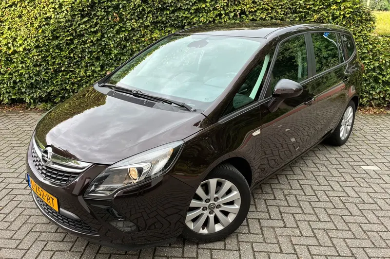 Opel Zafira (2015)