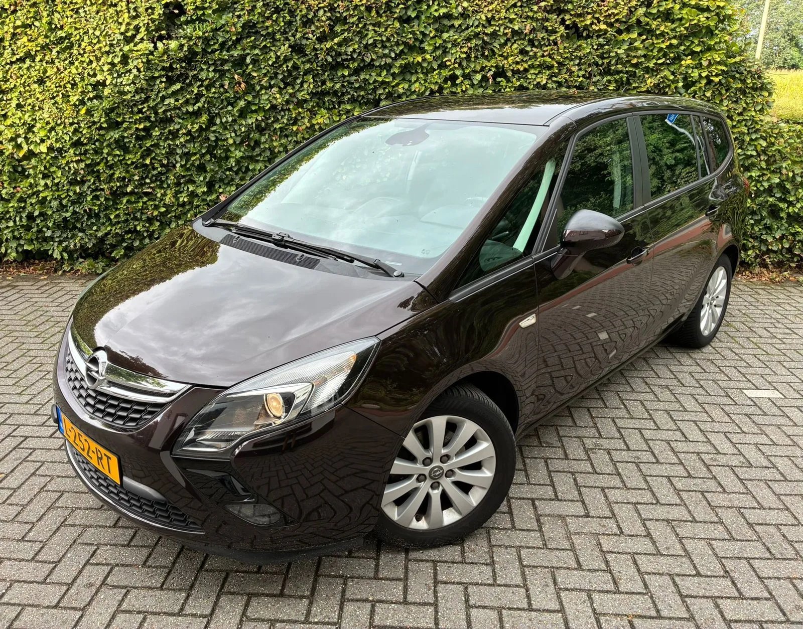 Opel Zafira (2015) — foto 1