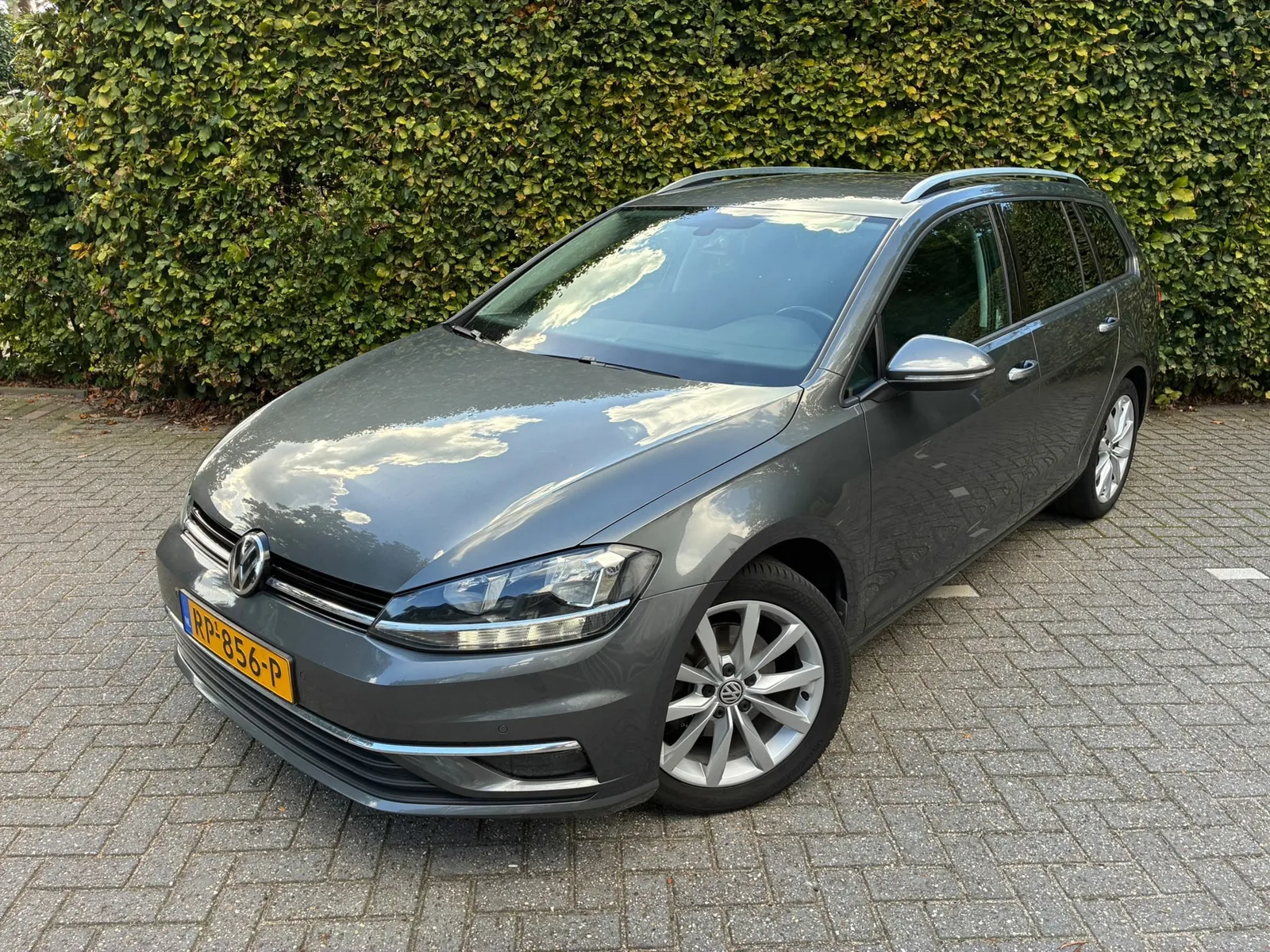 Volkswagen Golf (2018) — foto 1