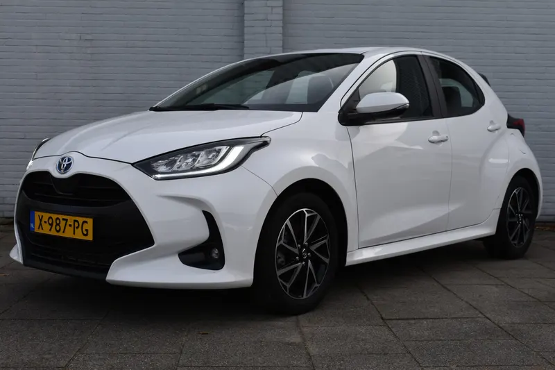 Toyota Yaris (2024)