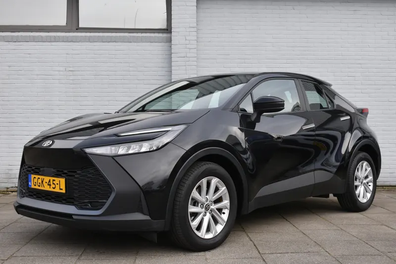 Toyota C-HR (2024)