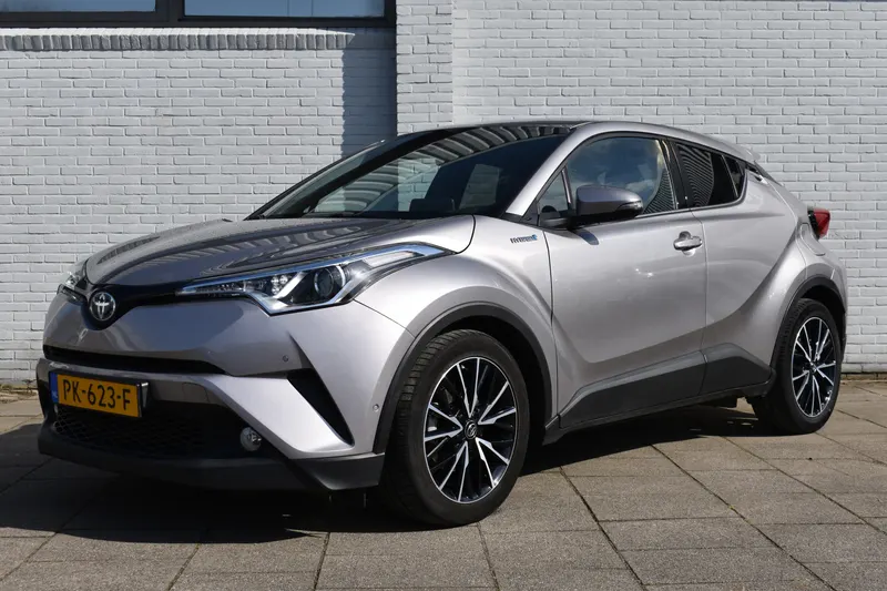 Toyota C-HR (2017)